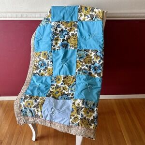 Vintage handmade quilt 58x51 floral blue hand-tied patchwork retro design